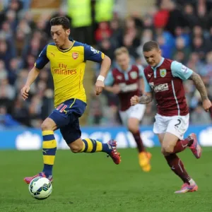 Ozil vs. Trippier: A Premier League Showdown at Turf Moor