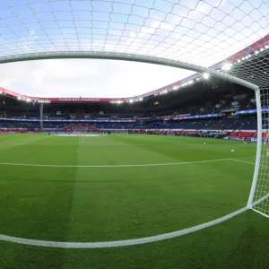 Paris Saint-Germain v Arsenal FC - UEFA Champions League