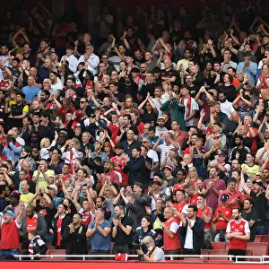 Passionate Arsenal vs Chelsea Clash: A Sea of Fans at Emirates Stadium, Premier League 2021-22
