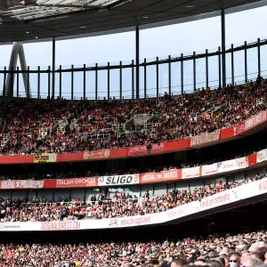 Passionate Arsenal vs. Chelsea Clash: A Sea of Colors at Emirates Stadium - Arsenal v Chelsea, Premier League 2021-22