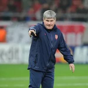 Pat Rice: Arsenal's Steadfast Assistant Ahead of Olympiacos Showdown (UEFA Champions League 2011-12)