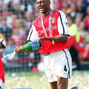 Patrick Vieira (Arsenal) celebrates after the match. Arsenal 4: 3 Everton, F. A