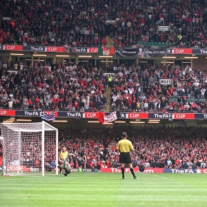 Patrick Vieira scores Arsenals winning penalty past Roy Carroll (Man Utd)