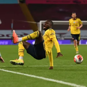 Pepe Foul: Nicolas Pepe vs. Matt Targett, Aston Villa vs. Arsenal, Premier League 2019-2020