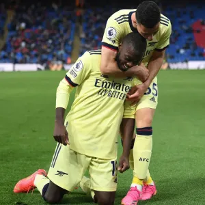 Pepe and Martinelli Celebrate Arsenal's Winning Goals vs Crystal Palace (2020-21)