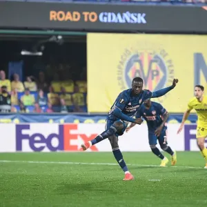 Pepe Scores Penalty: Arsenal Takes Early Lead in Europa League Semi-Final vs. Villarreal