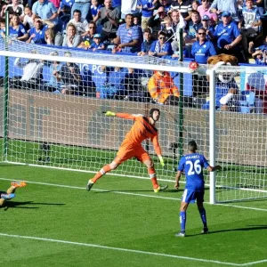 Petr Cech (Arsenal) watches as Jamie Vardy (Leicester) hits the post. Leicester City 2 Petr Cech (Arsenal) watches as Jamie Vardy (Leicester) hits the post. Leicester City 2