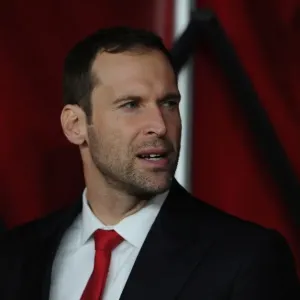 Petr Cech's Lead: Arsenal's 2-0 EFL Cup Victory Over Reading at Emirates Stadium