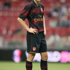 Philippe Senderos in Action: Arsenal's 2-1 Win Over Lazio at Amsterdam ArenA (2007) Philippe Senderos in Action: Arsenal's 2-1 Win Over Lazio at Amsterdam ArenA (2007)