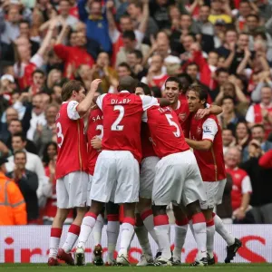 Philippe Senderos celebrates scoring the 2nd Arsenal goal with Alex Hleb
