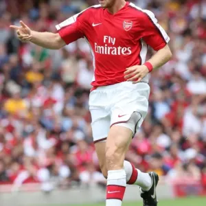 Philippe Senderos Euphoria: Arsenal's Historic 1-0 Win Over Real Madrid at Emirates Cup, 2008 Philippe Senderos Euphoria: Arsenal's Historic 1-0 Win Over Real Madrid at Emirates Cup, 2008