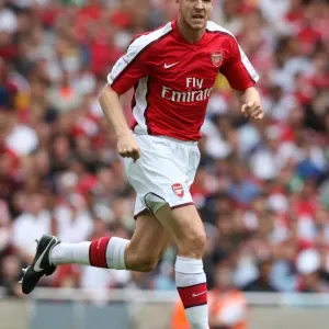 Philippe Senderos's Triumph: Arsenal's 1-0 Win Over Real Madrid at Emirates Cup, 2008 Philippe Senderos's Triumph: Arsenal's 1-0 Win Over Real Madrid at Emirates Cup, 2008