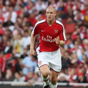 Philippe Senderos's Victory Goal: Arsenal 1-0 Real Madrid, Emirates Cup 2008 Philippe Senderos's Victory Goal: Arsenal 1-0 Real Madrid, Emirates Cup 2008