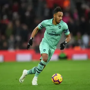 Pierre-Emerick Aubameyang in Action: Southampton vs. Arsenal, Premier League 2018-19