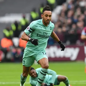 Pierre-Emerick Aubameyang in Action: West Ham United vs Arsenal FC, Premier League 2018-19