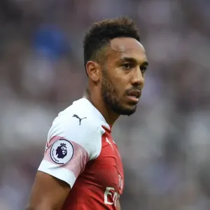 Pierre-Emerick Aubameyang Print, Arsenal Premier League Match Pierre-Emerick Aubameyang Print, Arsenal Premier League Match