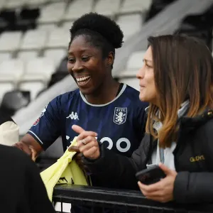 Post-Match Chat: Vivianne Miedema and Anita Asante Post-Match Chat: Vivianne Miedema and Anita Asante