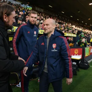 Pre-Match Handshake: Freddie Ljungberg and Daniel Farke, Norwich City vs. Arsenal FC (Premier League, December 2019) Pre-Match Handshake: Freddie Ljungberg and Daniel Farke, Norwich City vs. Arsenal FC (Premier League, December 2019)