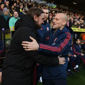 Pre-Match Handshake: Freddie Ljungberg and Daniel Farke before Norwich City vs. Arsenal FC (Premier League, December 2019) Pre-Match Handshake: Freddie Ljungberg and Daniel Farke before Norwich City vs. Arsenal FC (Premier League, December 2019)