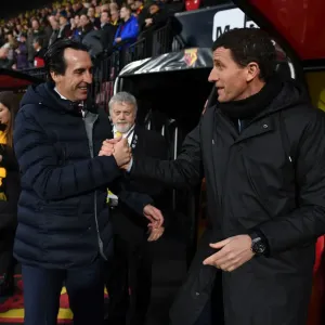 Premier League 2018-19: Unai Emery and Javi Gracia's Pre-Match Handshake - Watford vs. Arsenal