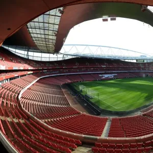 Premier League Clash: Arsenal vs Stoke City at Emirates Stadium (2014-15)