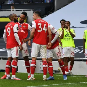 Premier League Rivalry: Tottenham vs Arsenal at the Tottenham Hotspur Stadium (2019-20)