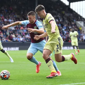 Premier League Showdown: Burnley vs Arsenal at Turf Moor (September 2021) Premier League Showdown: Burnley vs Arsenal at Turf Moor (September 2021)