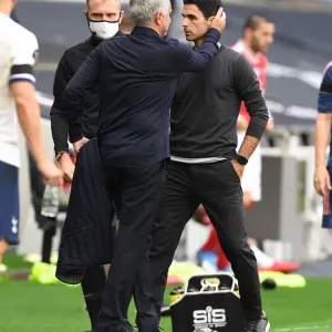 Premier League Showdown: Tottenham vs Arsenal at the Tottenham Hotspur Stadium (2019-20)