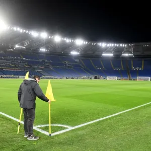 Preparing for Battle: Arsenal vs. SL Benfica - UEFA Europa League Round of 32, Stadio Olimpico Preparing for Battle: Arsenal vs. SL Benfica - UEFA Europa League Round of 32, Stadio Olimpico