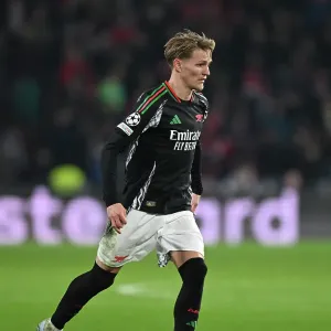 PSV Eindhoven v Arsenal FC - UEFA Champions League 2024/25 Round of 16 First Leg