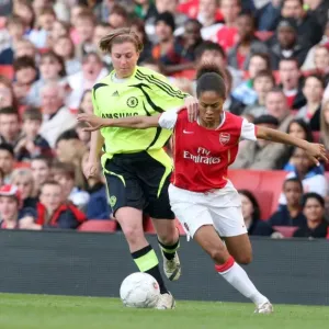 Rachel Yankey (Arsenal) Sain Larkin (Chelsea) Rachel Yankey (Arsenal) Sain Larkin (Chelsea)