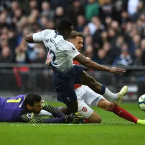 Ramsey Stuns Spurs: The Dramatic Goal That Shifted the Premier League Tide at Wembley (2019)