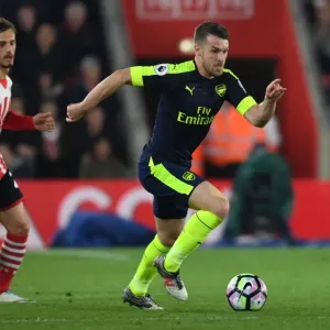 Ramsey Surges Past Gabbiadini: Southampton vs. Arsenal, Premier League 2016-17