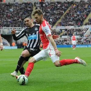 Ramsey vs Cabella: Intense Battle in Newcastle United vs Arsenal Premier League Clash