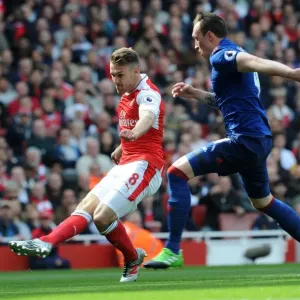 Ramsey vs Jones: Intense Moment at Arsenal vs Manchester United, Premier League 2016-17 Ramsey vs Jones: Intense Moment at Arsenal vs Manchester United, Premier League 2016-17