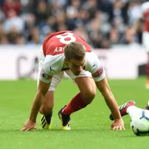 Ramsey vs. Kenedy: A Premier League Showdown at St. James Park, Arsenal vs. Newcastle United, 2018/19