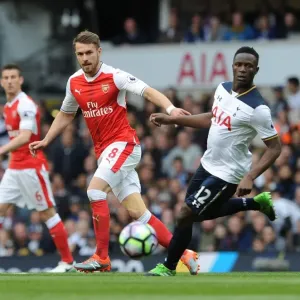 Ramsey vs. Wanyama: Intense Battle in the Midfield - Tottenham Hotspur vs. Arsenal, Premier League 2016-17 Ramsey vs. Wanyama: Intense Battle in the Midfield - Tottenham Hotspur vs. Arsenal, Premier League 2016-17