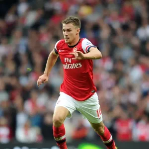 Ramsey's Determined Standoff: Manchester City vs. Arsenal, 1-1 Draw, Premier League, Etihad Stadium, September 2012