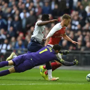 Ramsey's Unstoppable Goal: Overcoming Wanyama and Lloris Pressure (Premier League 2018-19) Ramsey's Unstoppable Goal: Overcoming Wanyama and Lloris Pressure (Premier League 2018-19)
