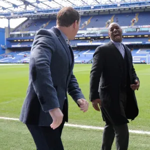 Ray Parlour and Ian Wright (ex Arsenal). Chelsea 6: 0 Arsenal. Barclays Premier League