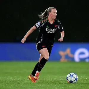 Real Madrid CF v Arsenal FC - UEFA Women's Champions League Quarter Finals First Leg Real Madrid CF v Arsenal FC - UEFA Women's Champions League Quarter Finals First Leg