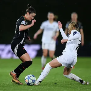 Real Madrid CF v Arsenal FC - UEFA Women's Champions League Quarter Finals First Leg Real Madrid CF v Arsenal FC - UEFA Women's Champions League Quarter Finals First Leg