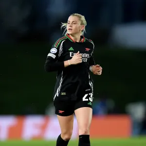 Real Madrid CF v Arsenal FC - UEFA Women's Champions League Quarter Finals First Leg Real Madrid CF v Arsenal FC - UEFA Women's Champions League Quarter Finals First Leg