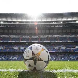 Real Madrid Legends vs. Arsenal FC Legends: Clash of Champions at Bernabeu (2018-19) Real Madrid Legends vs. Arsenal FC Legends: Clash of Champions at Bernabeu (2018-19)