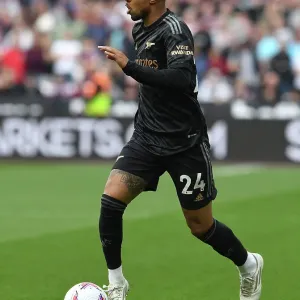 Reiss Nelson in Action: Arsenal vs. West Ham United, Premier League 2022-23