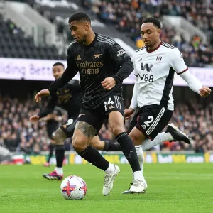 Reiss Nelson vs. Kenny Tete: Battle at Craven Cottage - Fulham vs. Arsenal, Premier League 2022-23
