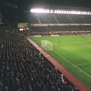 The Rivalry Intensifies: Arsenal vs Manchester United (2006) - A Scoreless Battle at Highbury The Rivalry Intensifies: Arsenal vs Manchester United (2006) - A Scoreless Battle at Highbury