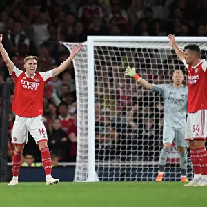 Rob Holding in Action: Arsenal vs. Aston Villa (2022-23 Premier League)
