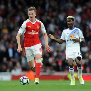 Rob Holding in Action: Arsenal vs Sunderland, Premier League 2016-17 Rob Holding in Action: Arsenal vs Sunderland, Premier League 2016-17