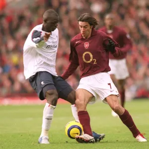 Robert Pires (Arsenal) Abdoulaye Faye (Bolton). Arsenal 0: 1 Bolton Wanderers